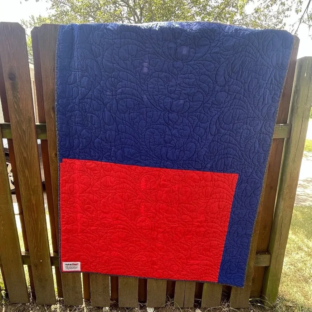 Vintage Bow tie Pattern Quilt. 50”x65” Heartland Quilters Machine Washable